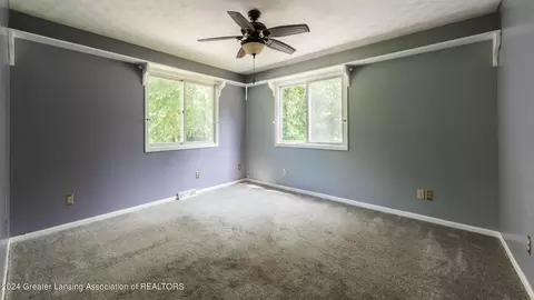 Bedroom - 13282 S Hinman Rd, Eagle, MI 48822 photo 3 of 9