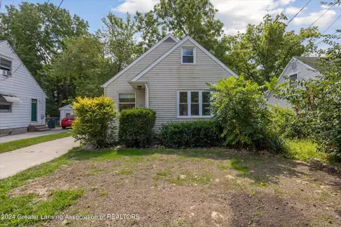 1530 Snyder Rd, East Lansing, MI 48823