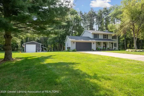 Exterior - 227 Engle Dr, Olivet, MI 49076 photo 3 of 7