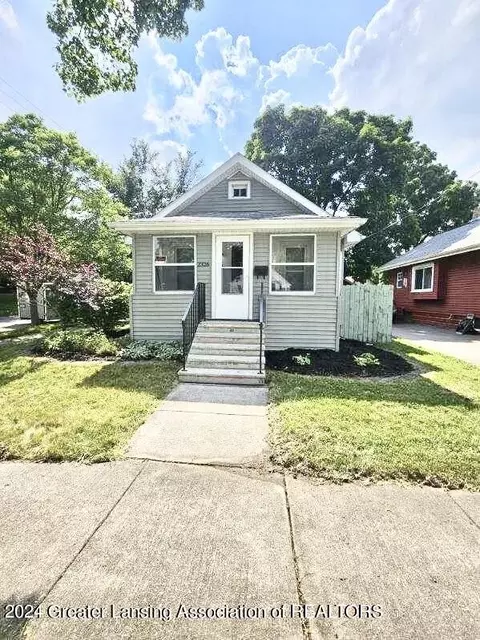 2326 Teel Ave, Lansing, MI 48910