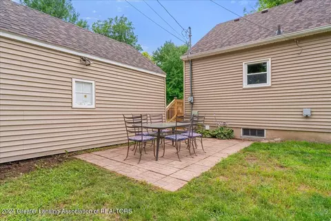 Exterior - 2111 Devonshire Ave, Lansing, MI 48910 photo 3 of 5