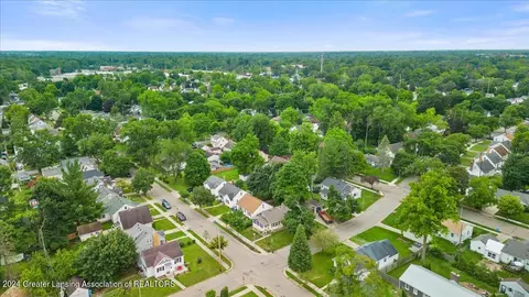 View/Area - 2111 Devonshire Ave, Lansing, MI 48910 photo 7 of 8