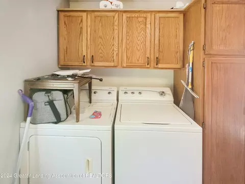 121 E Pearl St, Ovid, MI 48866 photo 8