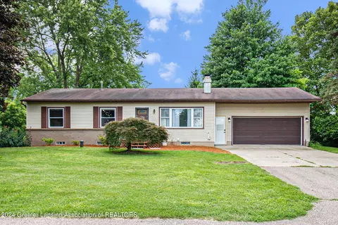 2349 W Clark Rd, Lansing, MI 48906
