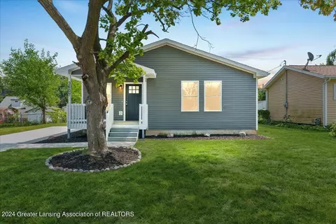 3607 Brighton Dr, Lansing, MI 48911