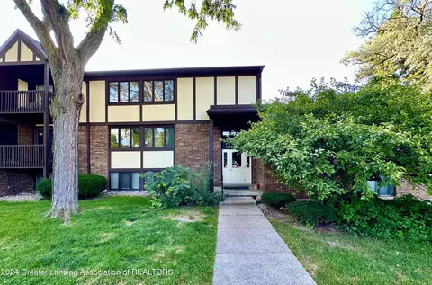 6165 Innkeepers Ct #78, East Lansing, MI 48823