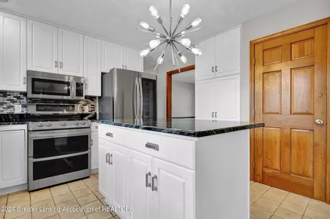 355 Crosswind Dr, Dimondale, MI 48821 photo 27