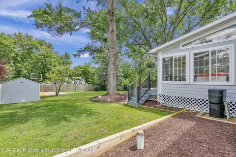355 Crosswind Dr, Dimondale, MI 48821 photo 61
