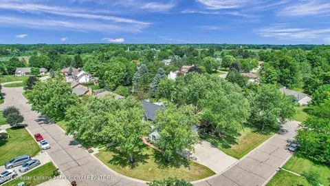 355 Crosswind Dr, Dimondale, MI 48821 photo 62