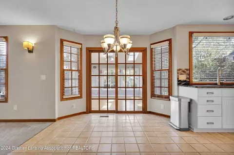 355 Crosswind Dr, Dimondale, MI 48821 photo 22