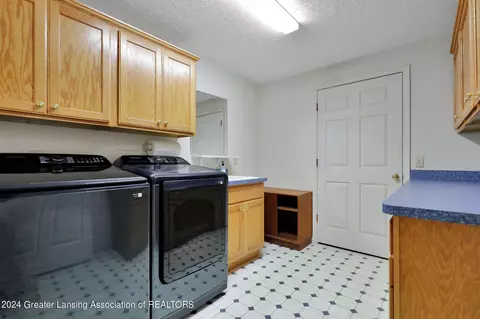 355 Crosswind Dr, Dimondale, MI 48821 photo 52