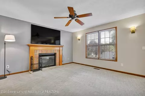 355 Crosswind Dr, Dimondale, MI 48821 photo 19