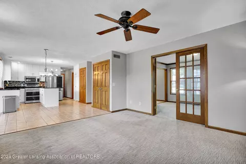 355 Crosswind Dr, Dimondale, MI 48821 photo 21