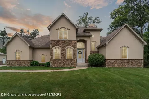 5678 Lauren Way Dr, Perry, MI 48872