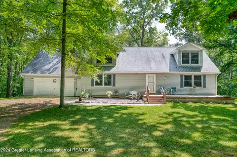 Exterior - 3400 Steinacker Rd, Howell, MI 48855 photo 7 of 13