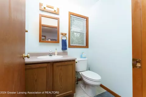 Bath - 3400 Steinacker Rd, Howell, MI 48855 photo 1 of 5