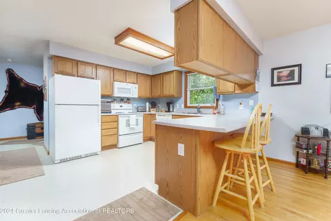 Kitchen - 3400 Steinacker Rd, Howell, MI 48855 photo 1 of 2