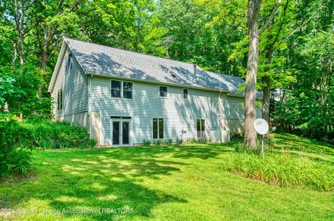 Exterior - 3400 Steinacker Rd, Howell, MI 48855 photo 10 of 13