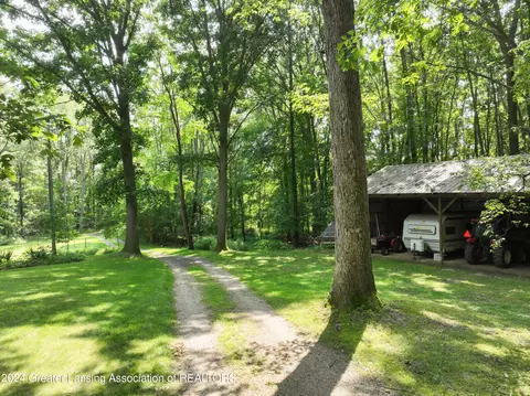 Exterior - 3400 Steinacker Rd, Howell, MI 48855 photo 4 of 13