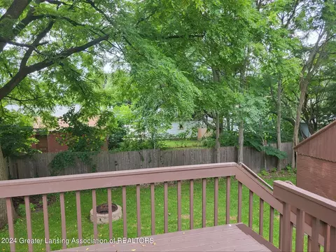 2516 Lyons Ave, Lansing, MI 48910 photo 25