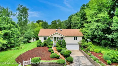 9416 Colby Lake Rd, Laingsburg, MI 48848