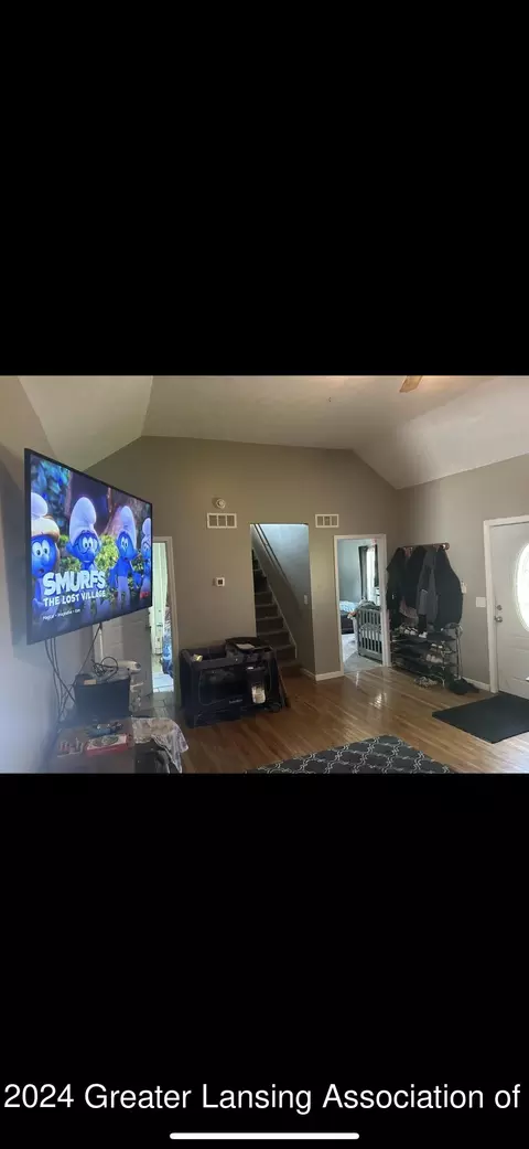 114 E Willow St, Perry, MI 48872 photo 5