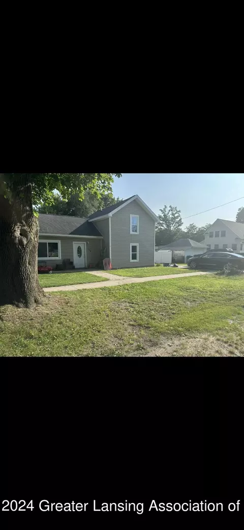 114 E Willow St, Perry, MI 48872 photo 2