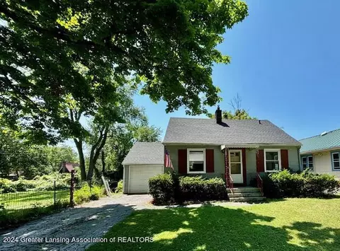 621 Loa St, Lansing, MI 48910