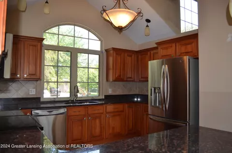 7900 Ashbrook Dr, Haslett, MI 48840 photo 6