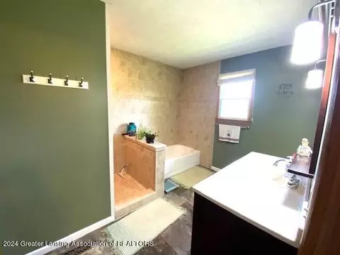 Undisclosed, Saint Johns, MI 48879 photo 38
