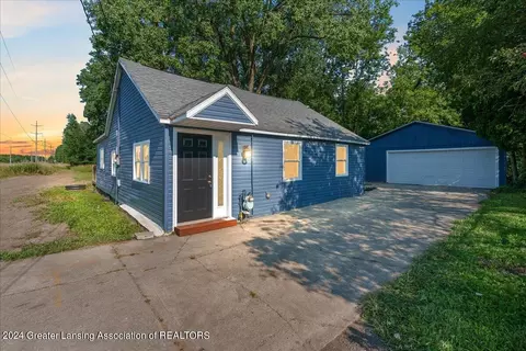 5516 Wexford Rd, Lansing, MI 48911