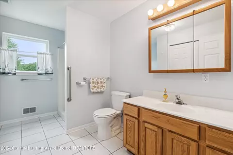 Bath - 12550 Watson Rd, Bath, MI 48808 photo 3 of 8