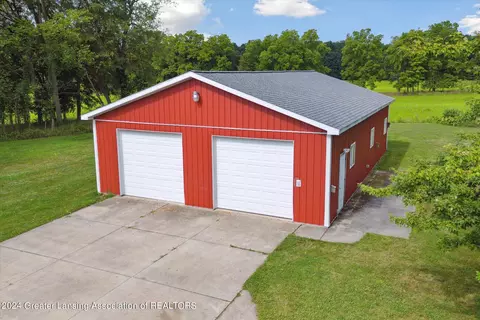 Exterior - 12550 Watson Rd, Bath, MI 48808 photo 5 of 12