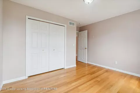 Bedroom - 12550 Watson Rd, Bath, MI 48808 photo 4 of 4