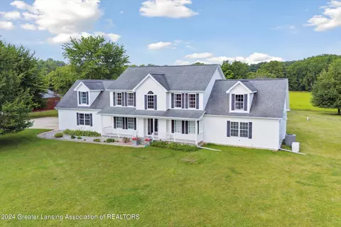 Exterior - 12550 Watson Rd, Bath, MI 48808 photo 8 of 12