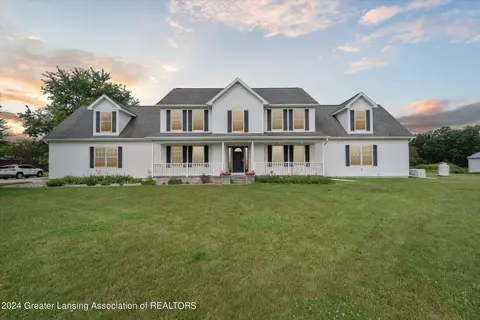 Exterior - 12550 Watson Rd, Bath, MI 48808 photo 9 of 12