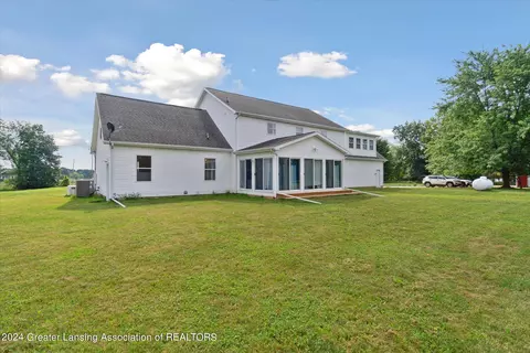 Exterior - 12550 Watson Rd, Bath, MI 48808 photo 7 of 12