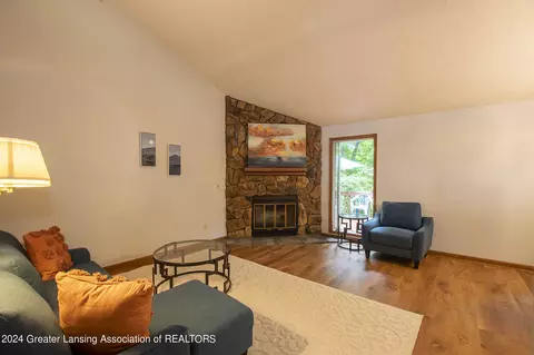 Living - 720 Tanbark Dr, Dimondale, MI 48821 photo 2 of 2