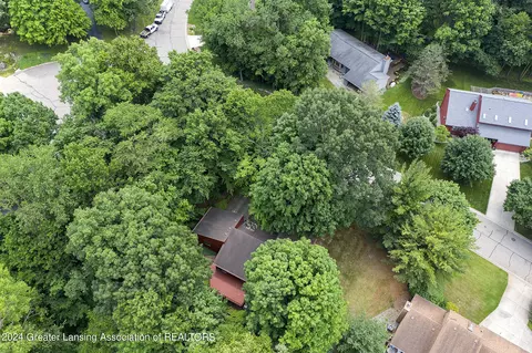 View/Area - 720 Tanbark Dr, Dimondale, MI 48821 photo 2 of 3