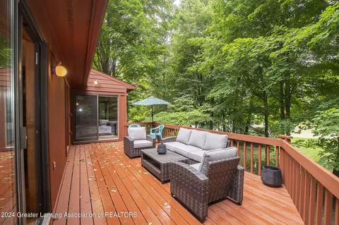 Exterior - 720 Tanbark Dr, Dimondale, MI 48821 photo 1 of 12