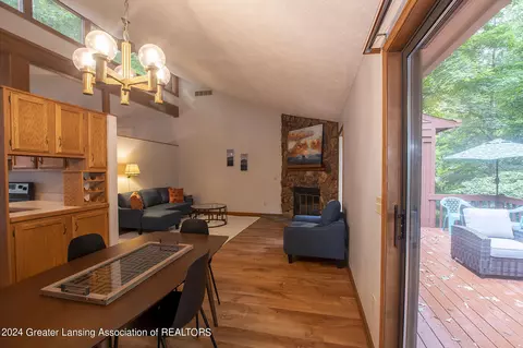Dining - 720 Tanbark Dr, Dimondale, MI 48821 photo 4 of 4