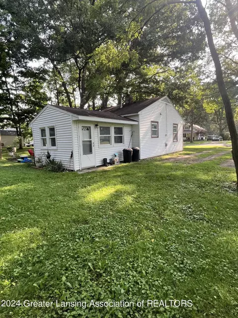 522 Spruce St, Olivet, MI 49076 photo 12