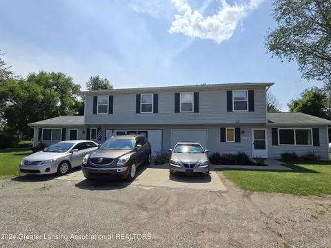 10350 Peake Rd, Portland, MI 48875