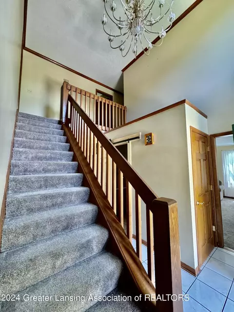 Entry Way - 730 Tanbark Dr, Dimondale, MI 48821 photo 2 of 5