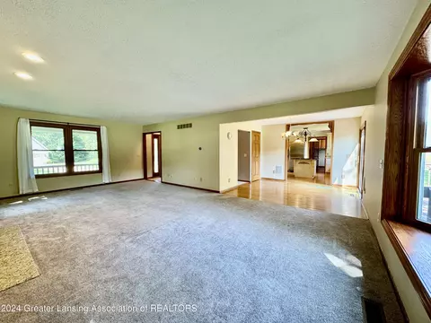 Living - 730 Tanbark Dr, Dimondale, MI 48821 photo 8 of 8