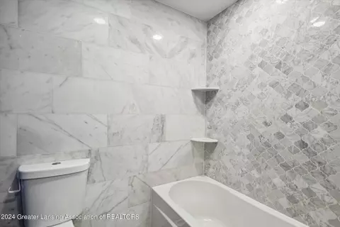 3631 E Meadows Ct, Okemos, MI 48864 photo 23
