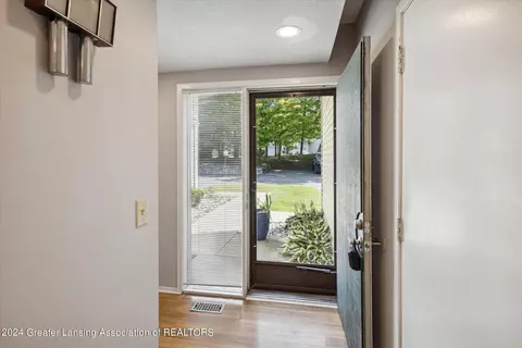 3631 E Meadows Ct, Okemos, MI 48864 photo 7