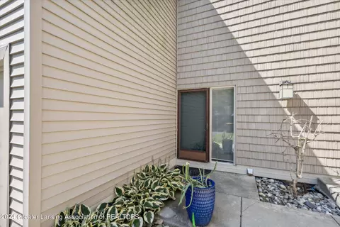 3631 E Meadows Ct, Okemos, MI 48864 photo 6