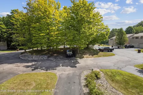 3631 E Meadows Ct, Okemos, MI 48864 photo 28
