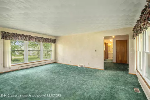 4494 E Townsend Rd, Saint Johns, MI 48879 photo 11